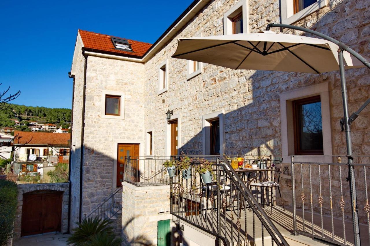 Apartments With A Parking Space Jelsa, Hvar - 8713 Jelsa  Eksteriør billede