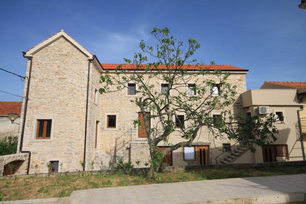 Apartments With A Parking Space Jelsa, Hvar - 8713 Jelsa  Eksteriør billede